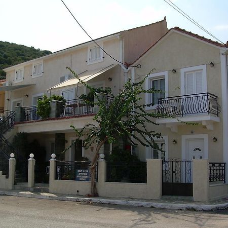 Starvillas Apartments And Studios Agia Efimia Exterior foto
