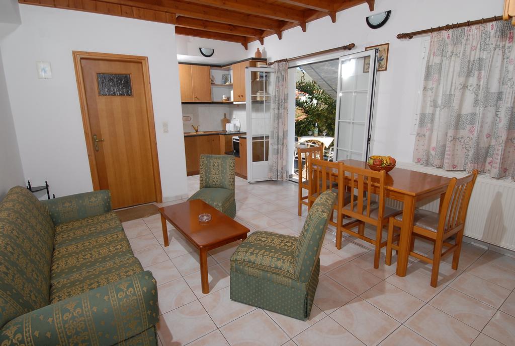 Starvillas Apartments And Studios Agia Efimia Exterior foto